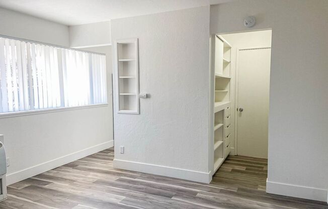 Studio, 1 bath, 350 sqft, $1,425, Unit 5478-19
