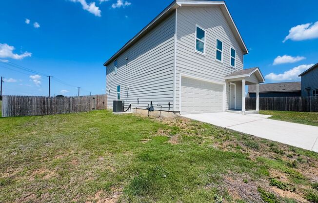 4bd 2.5 ba in New Braunfels