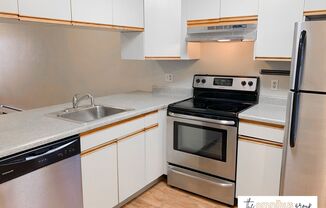 2 beds, 1 bath, 640 sqft, $1,995, Unit 209