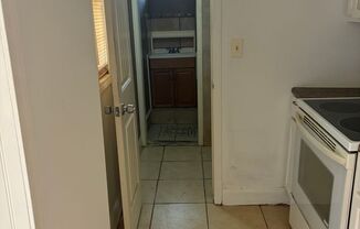 1 bed, 1 bath, $525