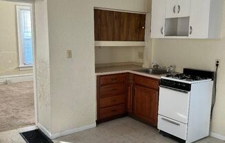 Studio, 1 bath, 450 sqft, $750, Unit Apt C