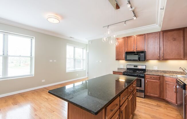 1 bed, 1 bath, $1,835, Unit E2