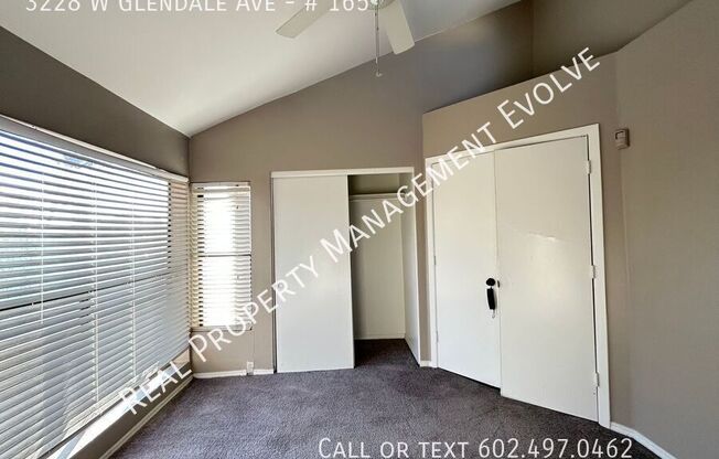 3228 W GLENDALE AVE