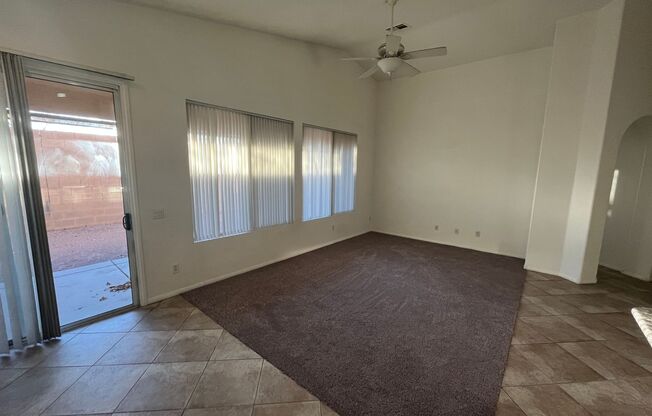 Single Story - 3 bed home located in Henderson