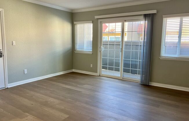 2 beds, 1.5 baths, 900 sqft, $2,910, Unit F08