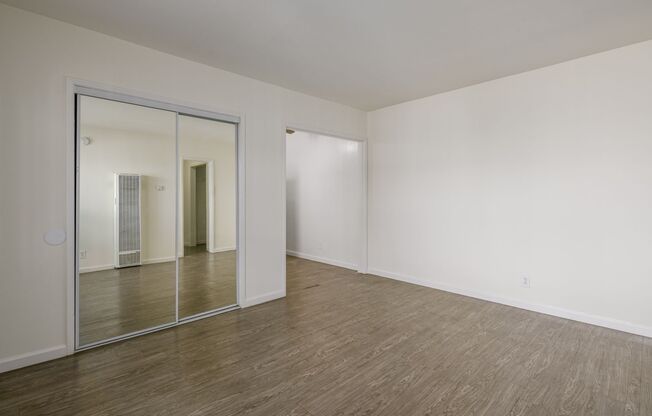 Studio, 1 bath, 450 sqft, $1,595, Unit 07