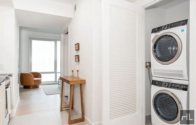 Studio, 1 bath, $3,225, Unit 201