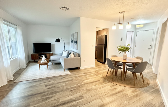 1 bed, 1 bath, 465 sqft, $1,325, Unit 111