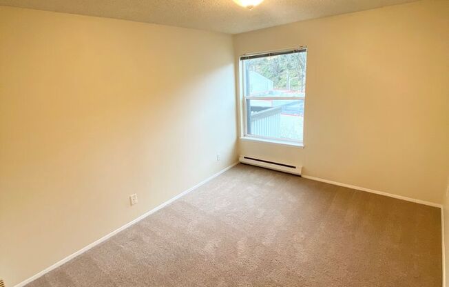 2 beds, 1 bath, 800 sqft, $1,995, Unit 405