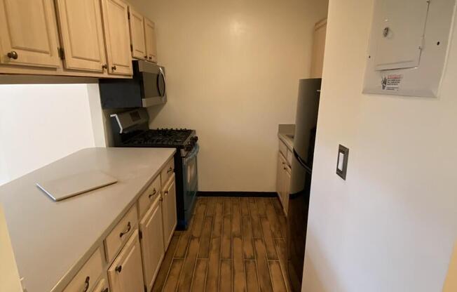 65 W 130 ST