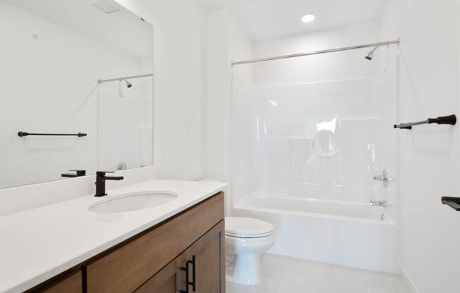 2 beds, 2 baths, 1,027 sqft, $2,550, Unit 501