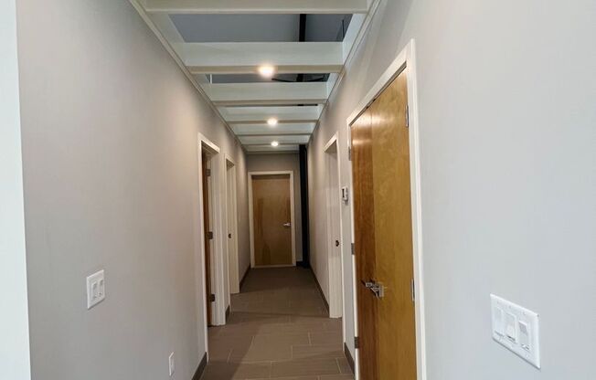 3 beds, 2 baths, 2,686 sqft, $2,650, Unit Unit 106