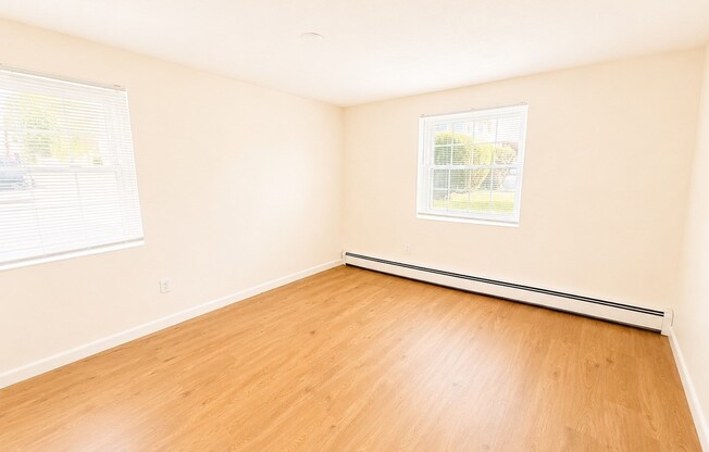 2 beds, 1 bath, 799 sqft, $2,400, Unit L2