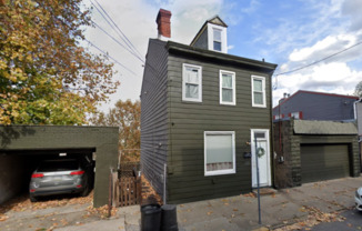 *Updated & Spacious 3BD/1.5BA Available in the South Side Slopes*