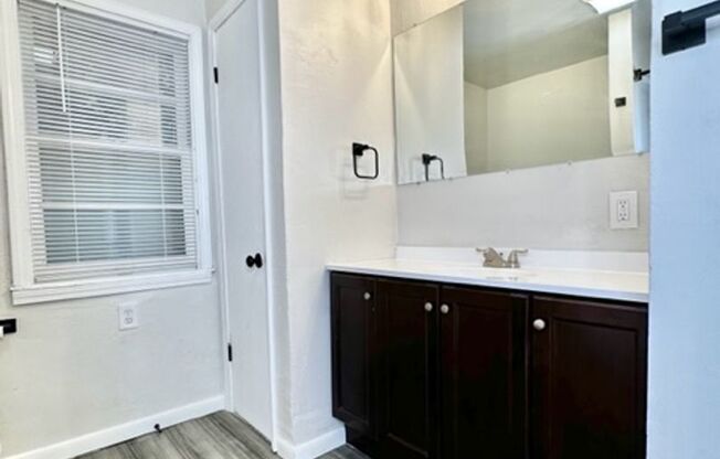 2 beds, 1 bath, $1,645