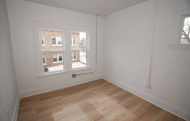 1 bed, 1 bath, 600 sqft, $899, Unit Unit 413