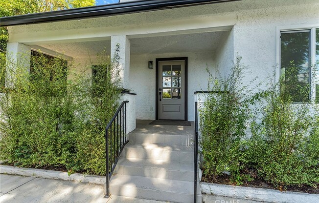 2623 W EXPOSITION PL