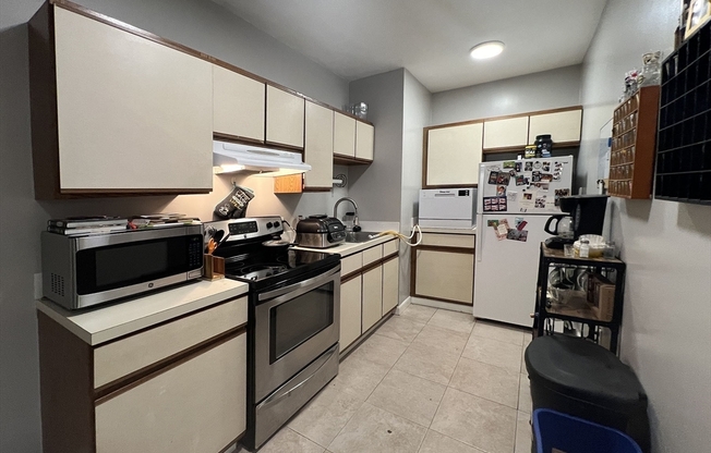 1 bed, 1 bath, 644 sqft, $1,900, Unit 3