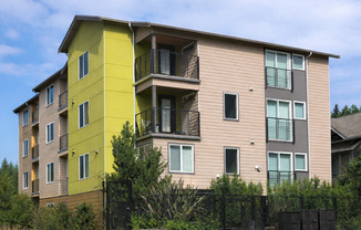 Troveré - Elevated Studio Living