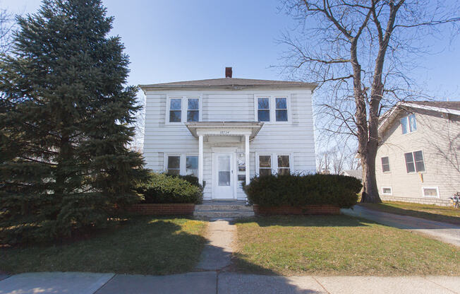 18324 BURNHAM AVE