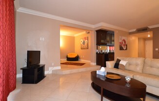 2 beds, 2 baths, $2,200, Unit # 137