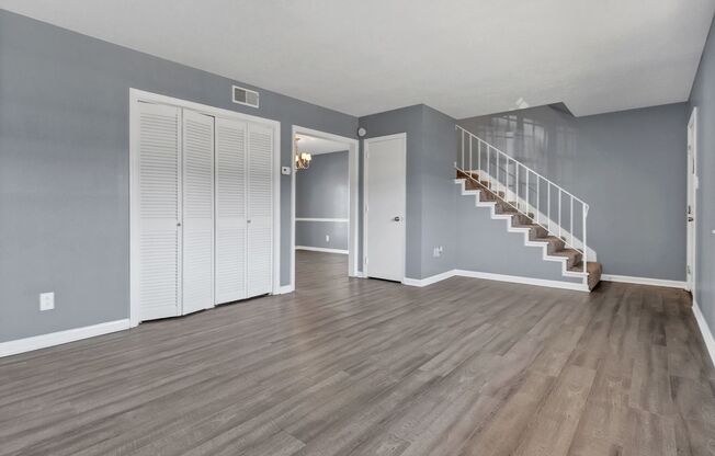 3 beds, 2.5 baths, 1,370 sqft, $1,015, Unit B-3