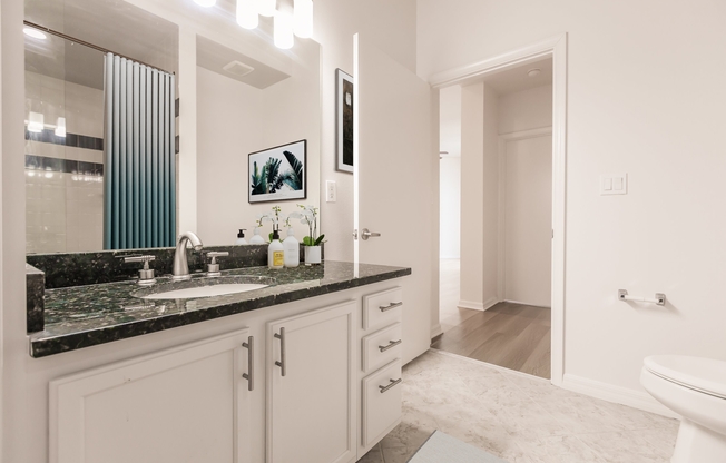 1 bed, 1 bath, 848 sqft, $2,930