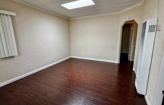 Bright and Spacious 1 Bed/1 Bath Pacific Beach/North Crown Point