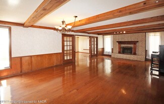 5818 RADIANT LN