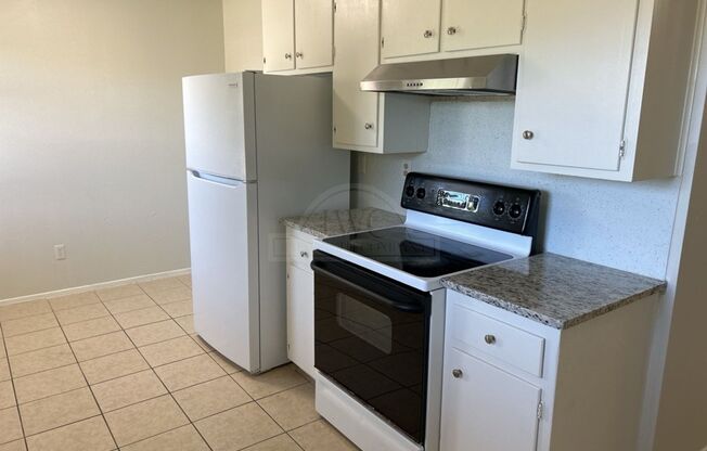 2 beds, 1 bath, $695, Unit 903 Main St. N. Unit C