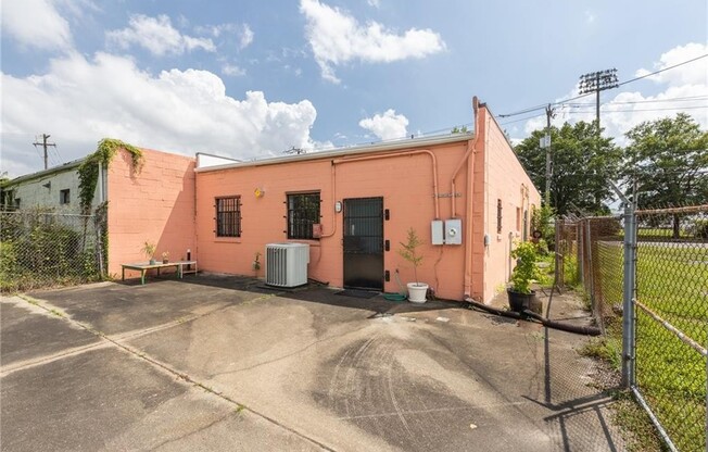 1236 E PRINCESS ANNE RD