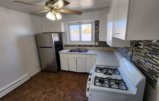 2100 Williamsburg Dr