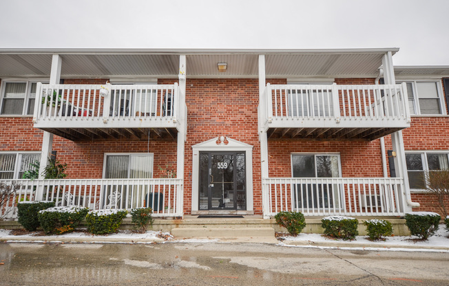Maple Apts