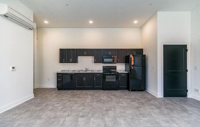 2 beds, 1 bath, 985 sqft, $1,150, Unit Dows Building - 314