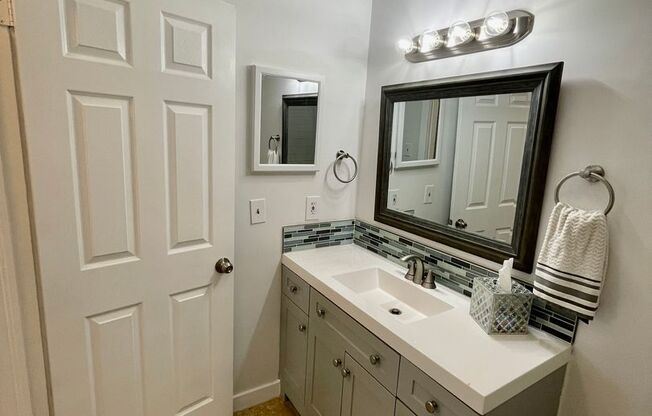 4 beds, 2 baths, 1,350 sqft, $3,100, Unit B