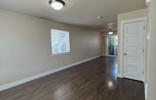 8527-8539 SE Clinton 7 plex