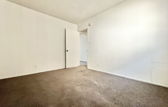 2 beds, 1 bath, $1,695