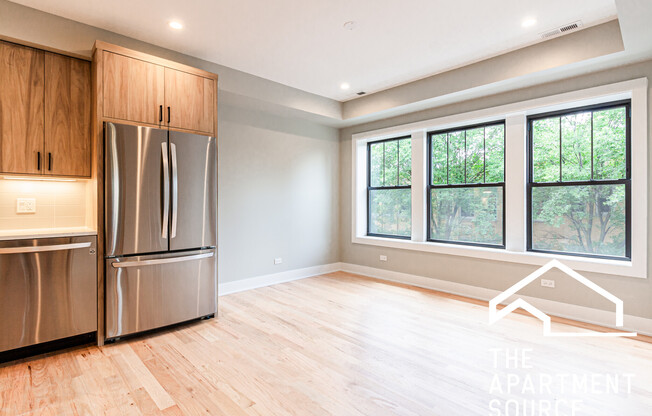 2457 W LOGAN BLVD