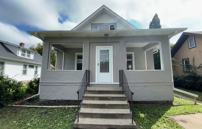 Beautiful 4 Bedroom, 2 Bath House for rent!!