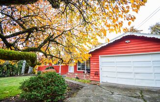 Charming Single Level 3 Bedroom Home in Cedar Mill!