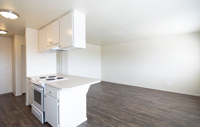 1 bed, 1 bath, 650 sqft, $1,695, Unit 04