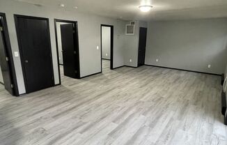 3 beds, 1 bath, $1,300, Unit Wisconsin, 728 Apt 2