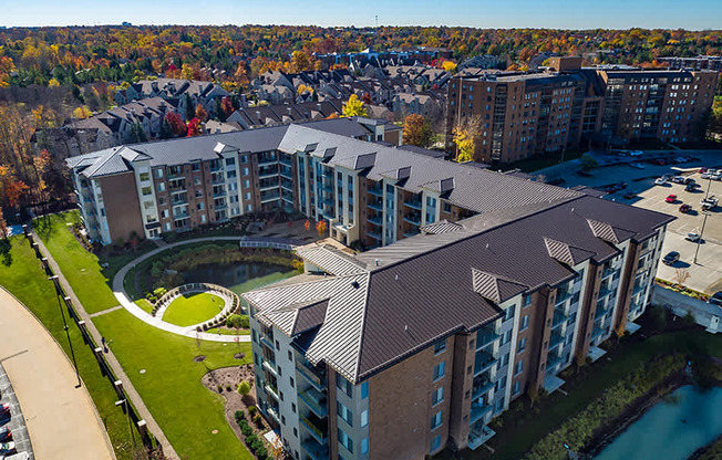 Four Seasons Apartments building 4