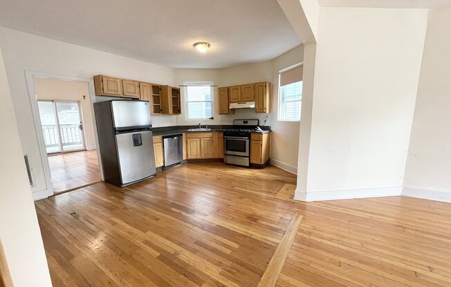 3 beds, 1 bath, $3,600, Unit 1