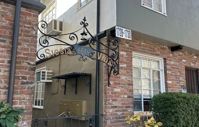 1 bed, 1 bath, $1,525, Unit B