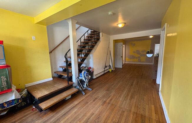 Large 5 Bedroom 2 Bathroom Single Family House for Rent in Long Branch!