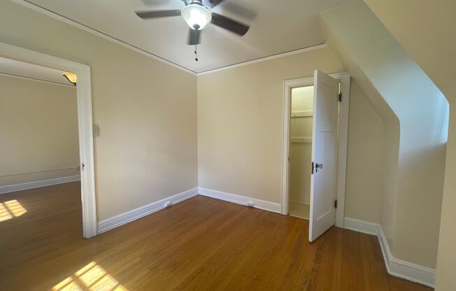 1 bed, 1 bath, 584 sqft, $1,250, Unit C-35