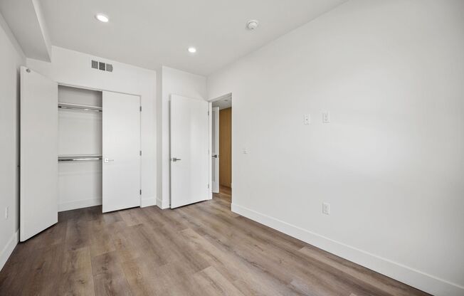 3 beds, 3 baths, 938 sqft, $3,150, Unit 603