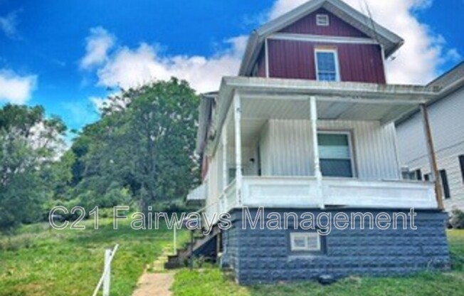 215 N 4 ST