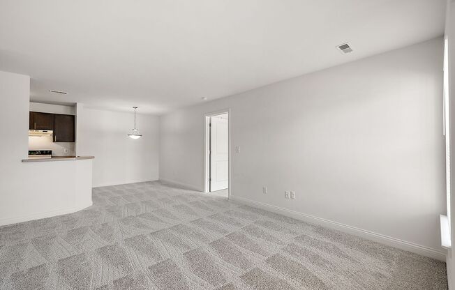 2 beds, 2 baths, 1,020 sqft, $1,470, Unit 6-2501 Emerson Cir.